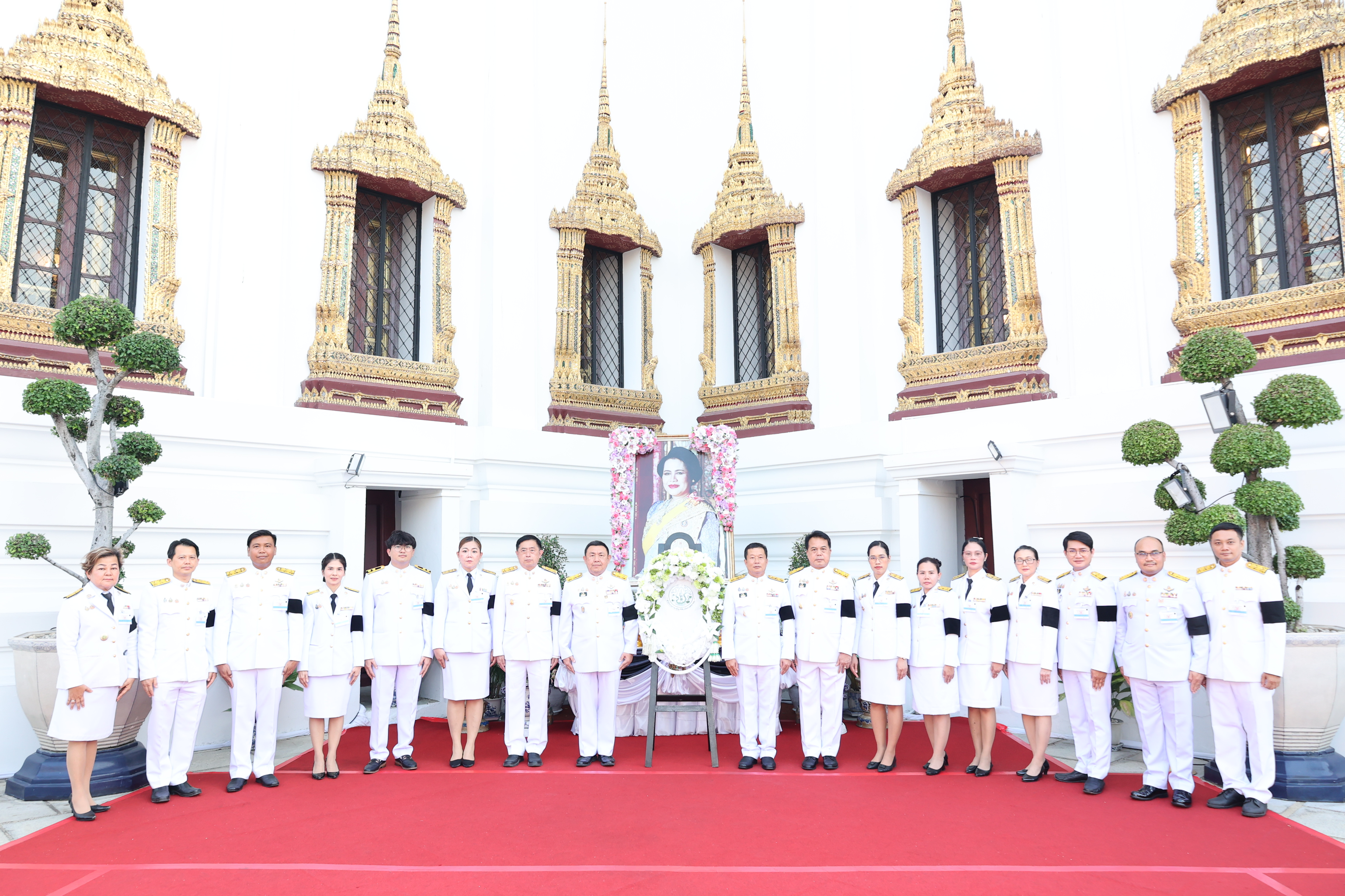 title - สำนักงานการปฏิรูปที่ดินเพื่อเกษตรกรรม รับพระราชทานพระบรมราชานุญาตให้ร่วมเป็นเจ้าภาพบำเพ็ญกุศลถวายพระบรมศพ สมเด็จพระนางเจ้าสิริกิติ์ พระบรมราชินีนาถ พระบรมราชชนนีพันปีหลวง (Re-post)